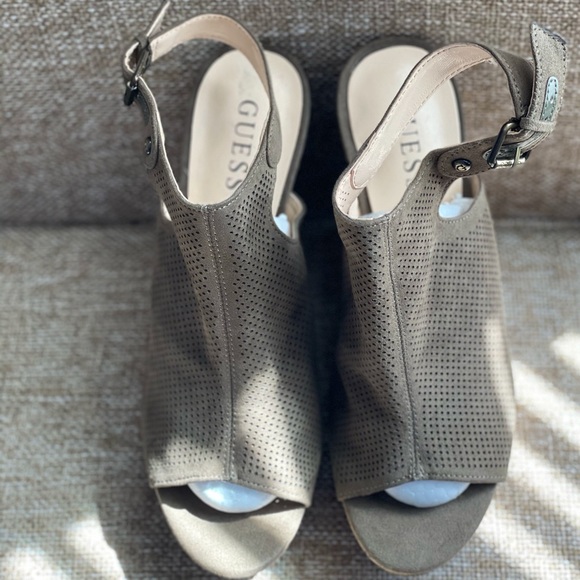 PRELOVED ✨ Guess Cork Wedges - Picture 6 of 6